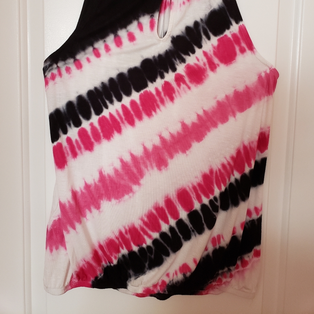 Top - Picture 2 of 2